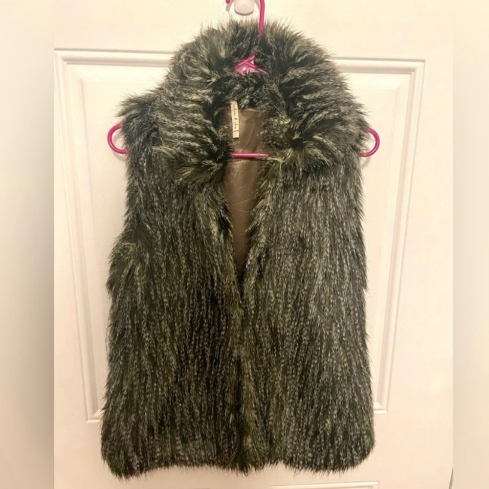 Faux fur vest